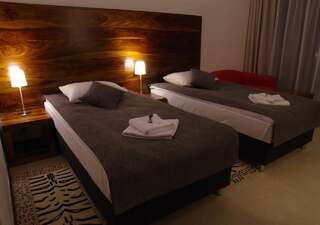Отель M Club Hotel | Lubie Resort Дравско-Поморске Улучшенный двухместный номер с 1 кроватью или 2 отдельными кроватями, вид на озеро-5